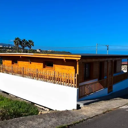 Charming House In Icod De Vinos With Garden 70 M² *